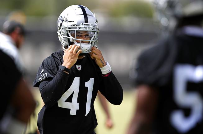 Photograph : Off-Season Raiders Practice 