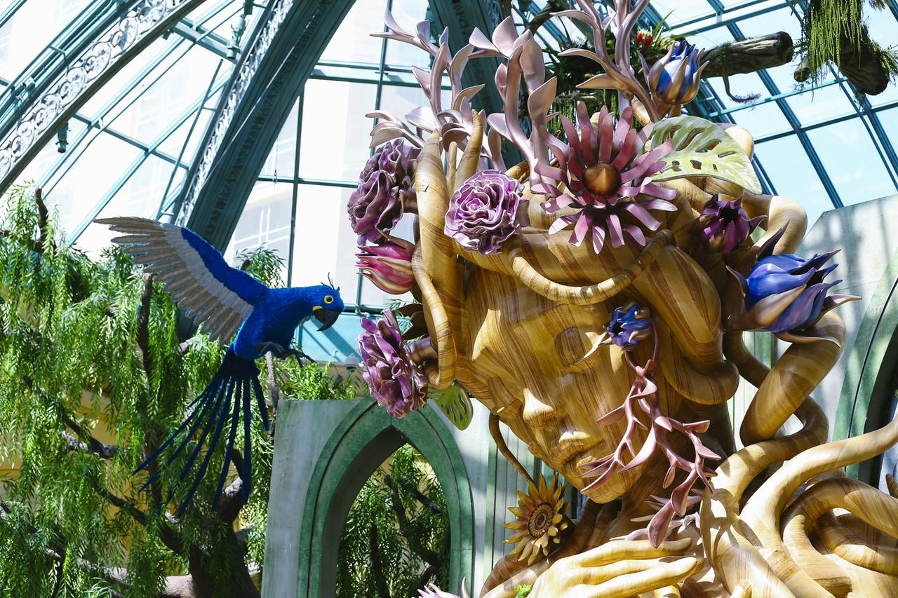 Bellagio Conservatory and Botanical Gardens in Las Vegas blossoms with a  new summer display - Las Vegas Magazine