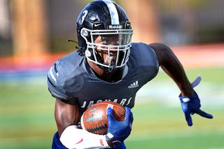 Desert Pines Beats Orem (Utah) 53-42