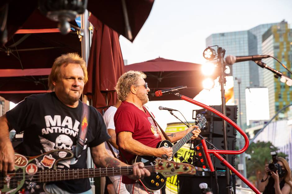 https://media.lasvegassun.com/media/img/photos/2021/09/24/20210922_SUN_SammyHagar_at_BeerGarden_007_t940.jpg?13521e6083d8523caab49d2c279efbd88a38372c