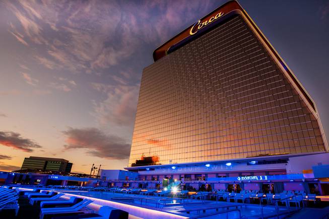 Circa Resort & Casino – McCarthy Building Companies
