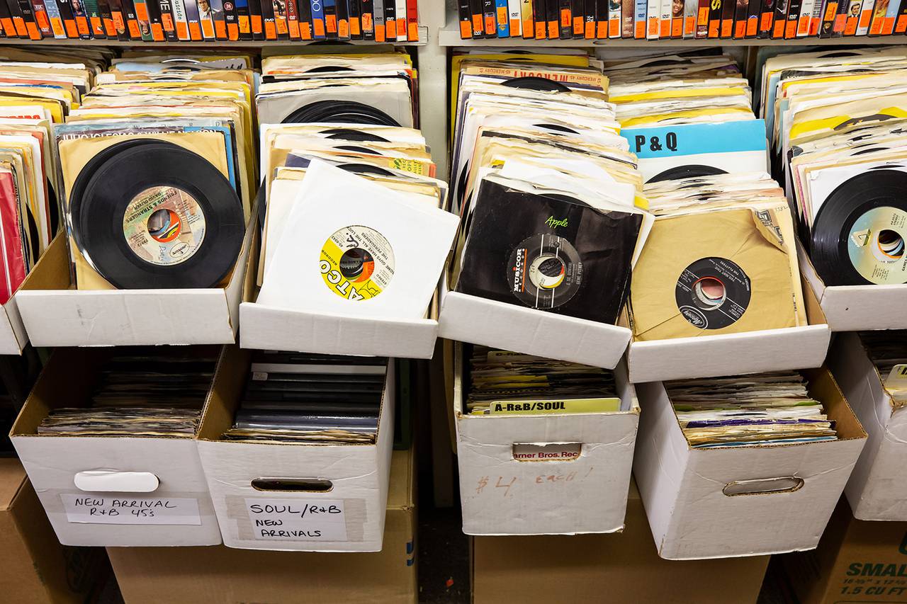 frank vinyls at my local record store : r/FrankOcean