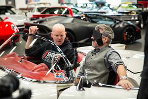 Mentalist Banachek Drives Corvette Blindfolded for KLUC Toy Drive