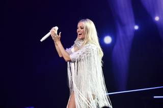 Carrie Underwood made her Las Vegas residency debut in 