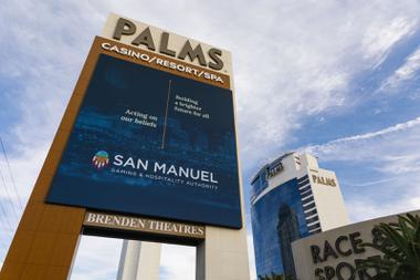As the Palms prepares to reopen next year, its new owners are scrambling to hire more than 1,000 employees and hoping to bring back hundreds of former workers.

