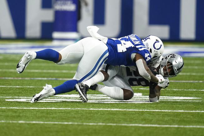 Las Vegas Raiders running back Josh Jacobs (28) runs the ball against the  Indianapolis Colts during the first half of an NFL football game, Sunday,  Nov 13, 2022, in Las Vegas. (AP