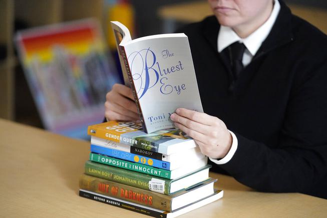 Books Banning Pushing Back