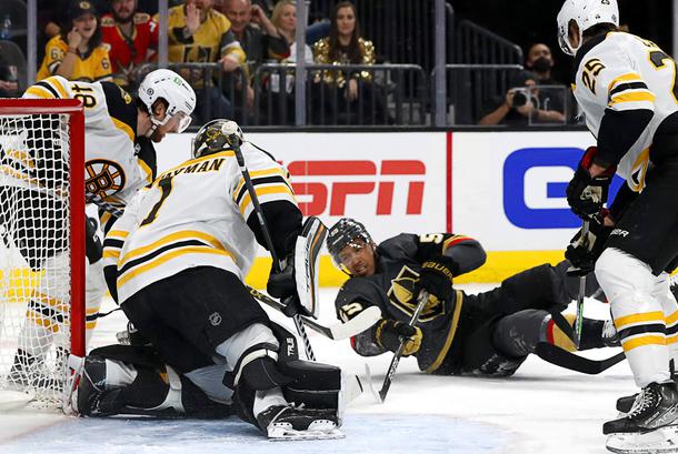 Photograph: Vegas Golden Knights vs Boston Bruins - Las Vegas ...
