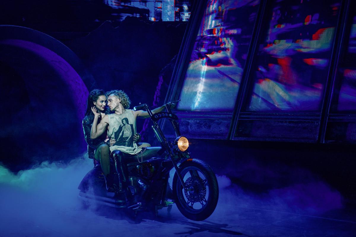 Curtain Up: Bat Out of Hell, Silk Sonic, Los Bukis and more Vegas showbiz news