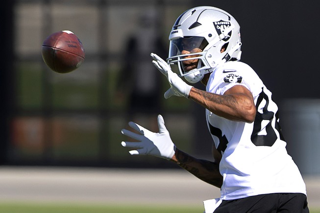 Photograph : 2022 July 21: Raiders Practice 