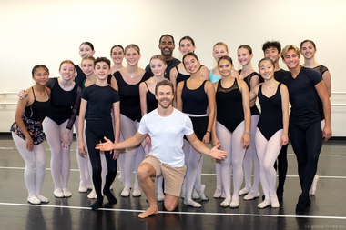 Derek Hough recently visited the Academy of Nevada Ballet Theatre.