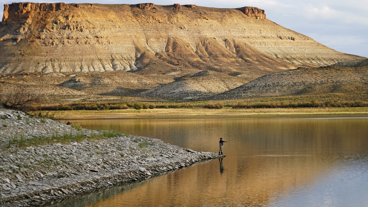 Flaming water level falls as drought felt higher up Colorado