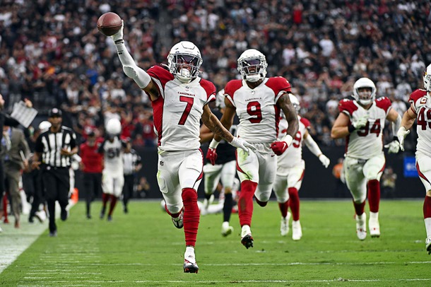 Photograph: Raiders vs Cardinals - Las Vegas Weekly