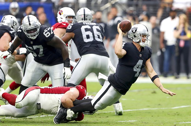 Photograph: Raiders vs Cardinals - Las Vegas Weekly