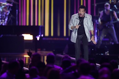 Lionel Richie performs Friday, Sept. 23, 2022, at the iHeartRadio Music Festival at T-Mobile&nbsp;Arena.