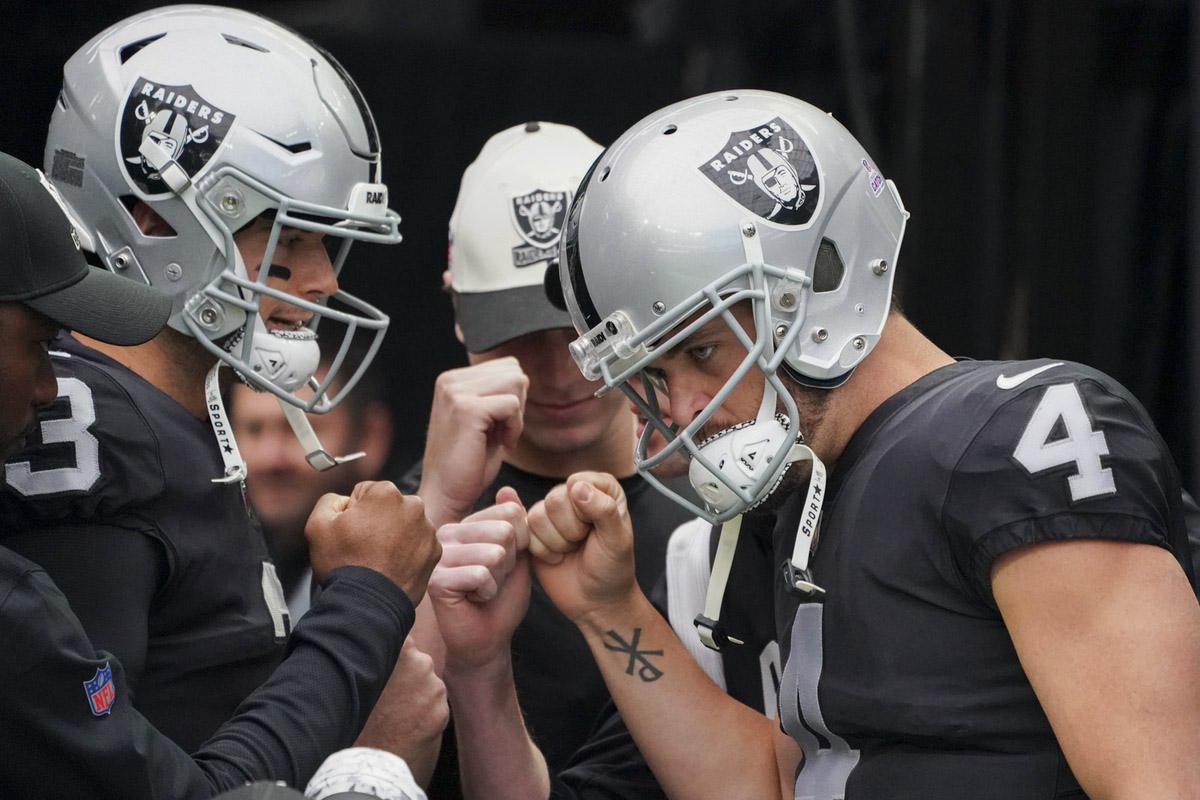 when do the raiders play the texans