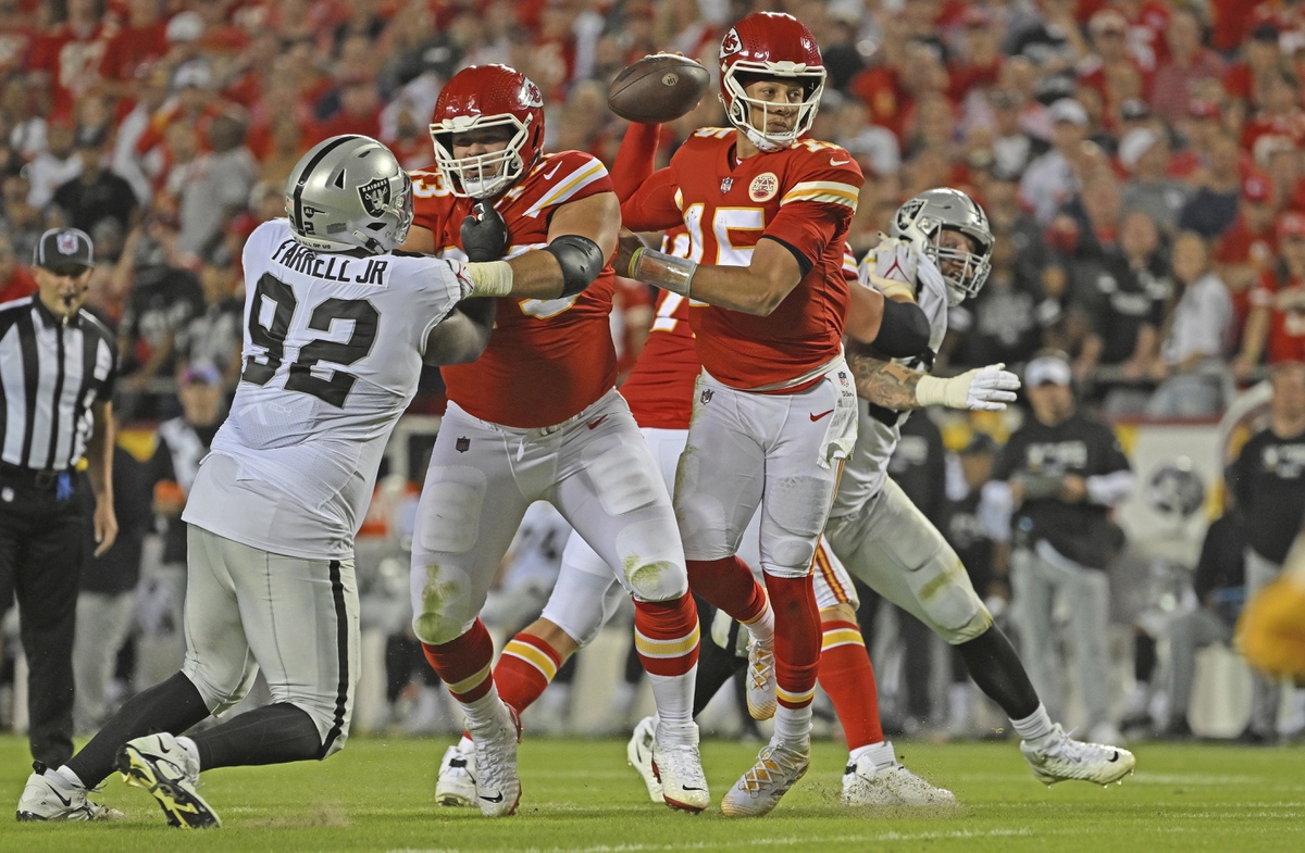 Raider rookie Neil Farrell Jr. in line for a bigger role after recent trade