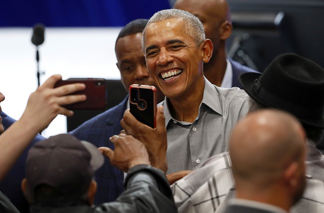 Obama Headlines Early Voting Rally