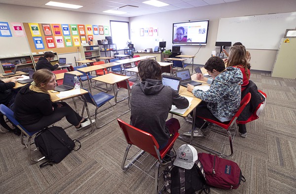 We need teachers': Rural Nevada schools struggle to attract help. Students  pay the price. - Las Vegas Sun News