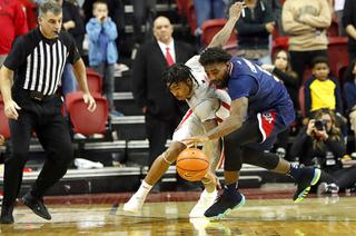 UNLV Falls to Fresno State, 82-79