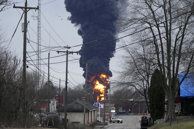 ohio train crash