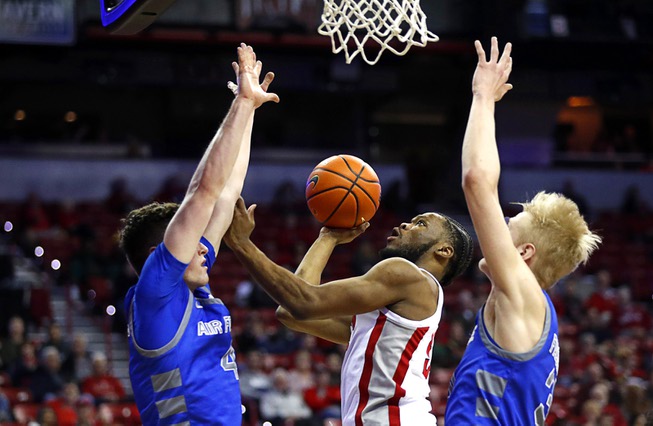 UNLV Takes On Air Force