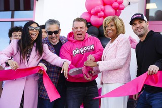 From left, Pinkbox Dougnuts owner Judith Siegel, Nevada Latin Chamber of Commerce President Peter Guzman, Pinkbox Doughnuts owner Steve Siegel, North Las Vegas Mayor Pamela Goynes-Brown and Pinkbox Doughnuts CBO Michael Crandall poses for a photo during a Pinkbox Doughnuts ribbon-cutting event in North Las Vegas Thursday, March 9, 2023.
