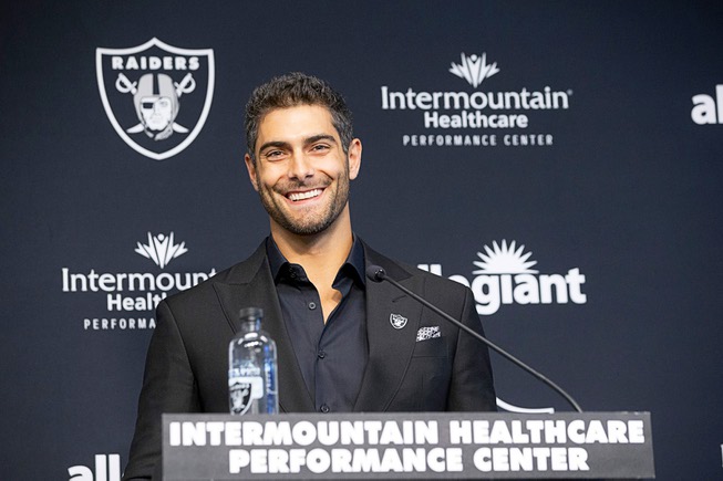 Photograph : Raiders Introduce Quarterback Jimmy Garoppolo 