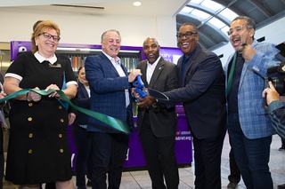 Library Machine Unveiled at Boulevard Mall