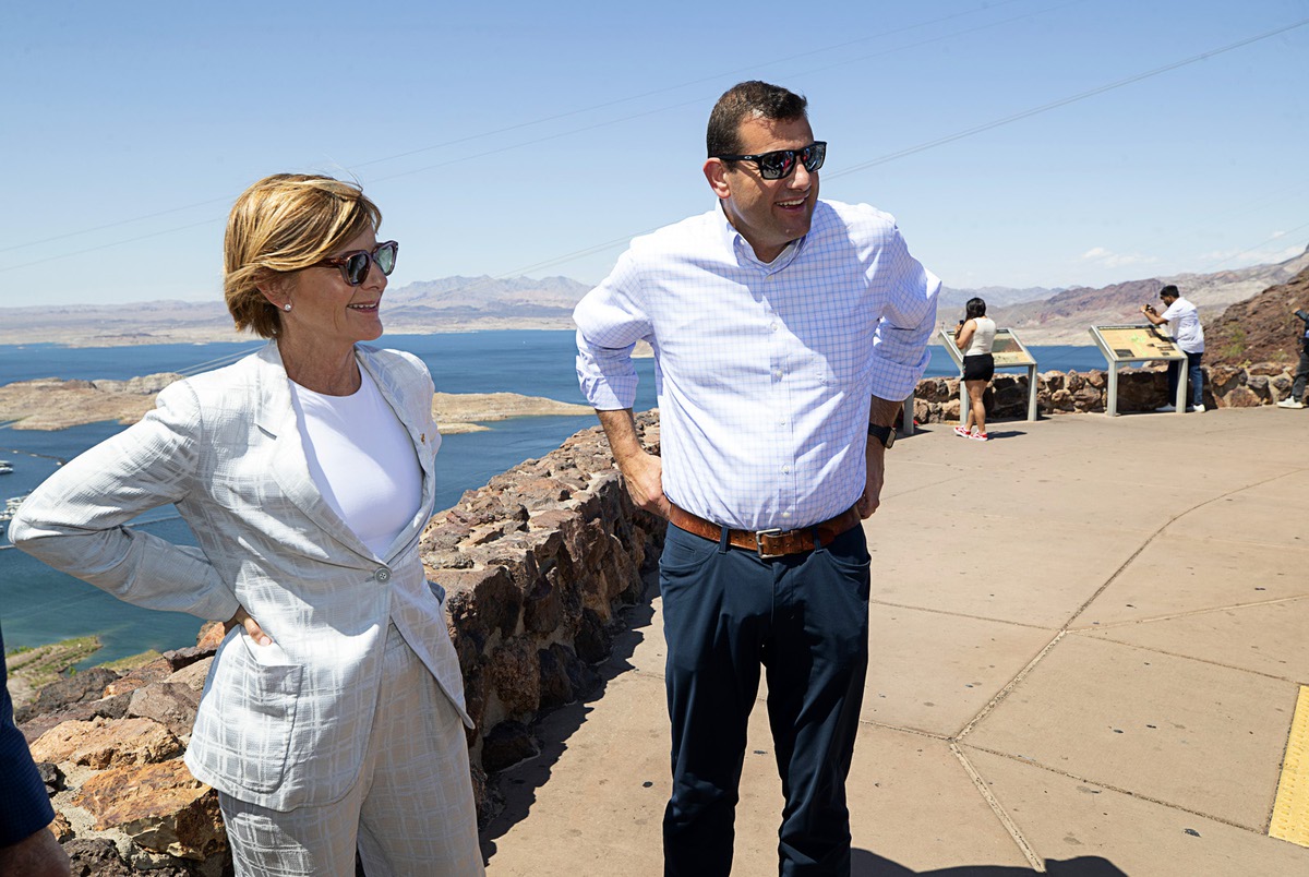 Nevada U.S. Rep. Susie Lee hosts California lawmaker at Lake Mead to discuss drought