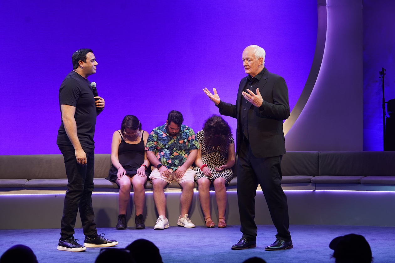 The new show was created by hypnotist Asad Mecci and comedian and actor Colin Mochrie.