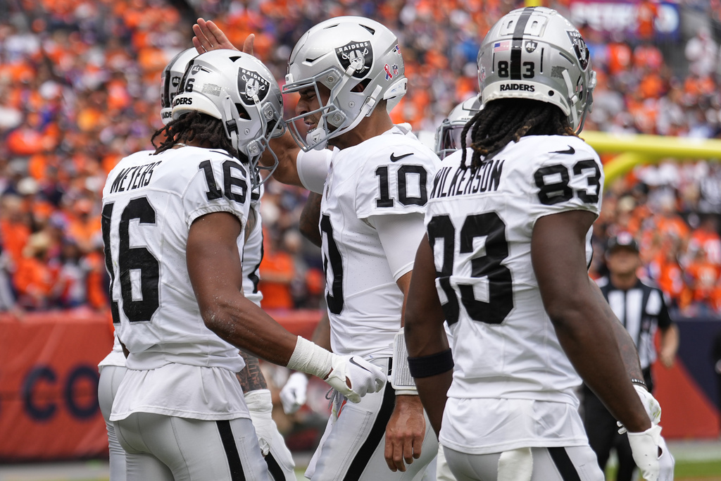 Broncos INSTANT Reaction After 17-16 Loss To Raiders: Russell