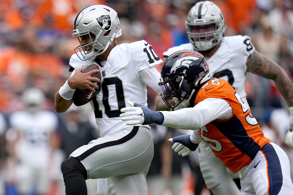 Jimmy Garoppolo, Las Vegas Raiders prep for Denver Broncos