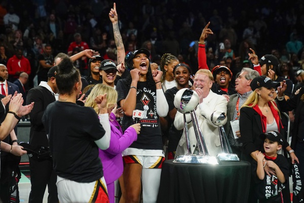 The Athletic on X: BACK-TO-BACK TITLES 🏆🏆 The @LVAces win the 2023 WNBA  Championship.  / X