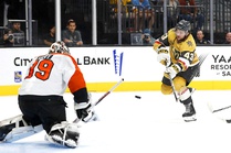 Photograph: 0613_sun_StanleyCupFinal5 - Las Vegas Sun News