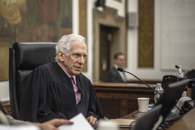 Photograph : trump trial - Las Vegas Sun News