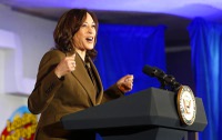 Vice President Kamala Harris is returning to Las Vegas on Saturday to highlight the Biden-Harris administration’s commitment to uplifting small businesses and supporting entrepreneurship, the White House said this morning. She’ll speak alongside ...