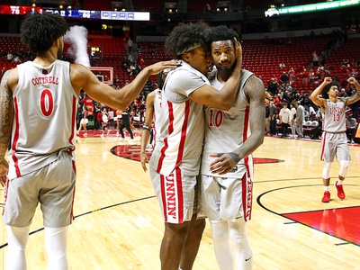 UNLV Defeats Fresno State, 78-69