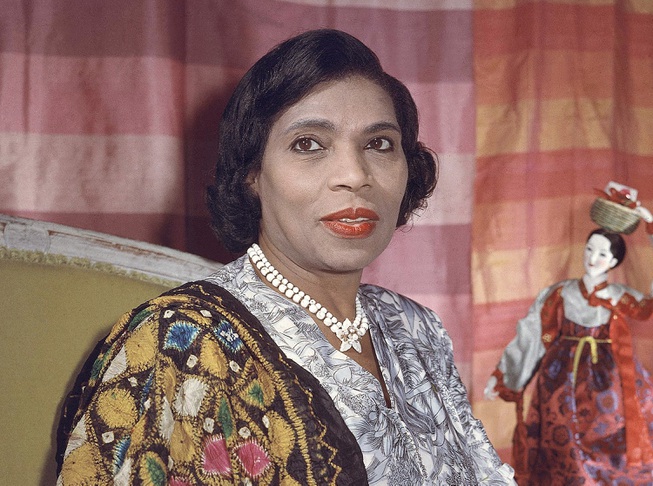 Philadelphia Orchestra's home renamed Marian Anderson Hall as Verizon