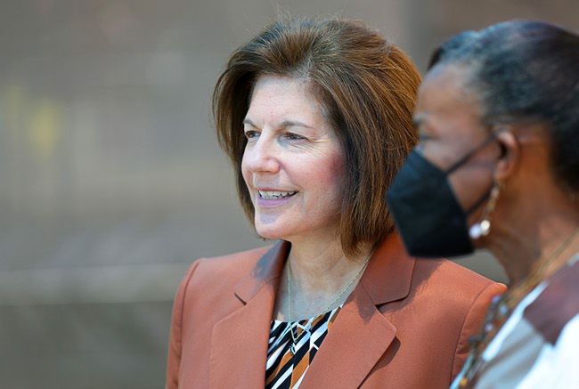 Cortez Masto Tours Acelero Learning Center