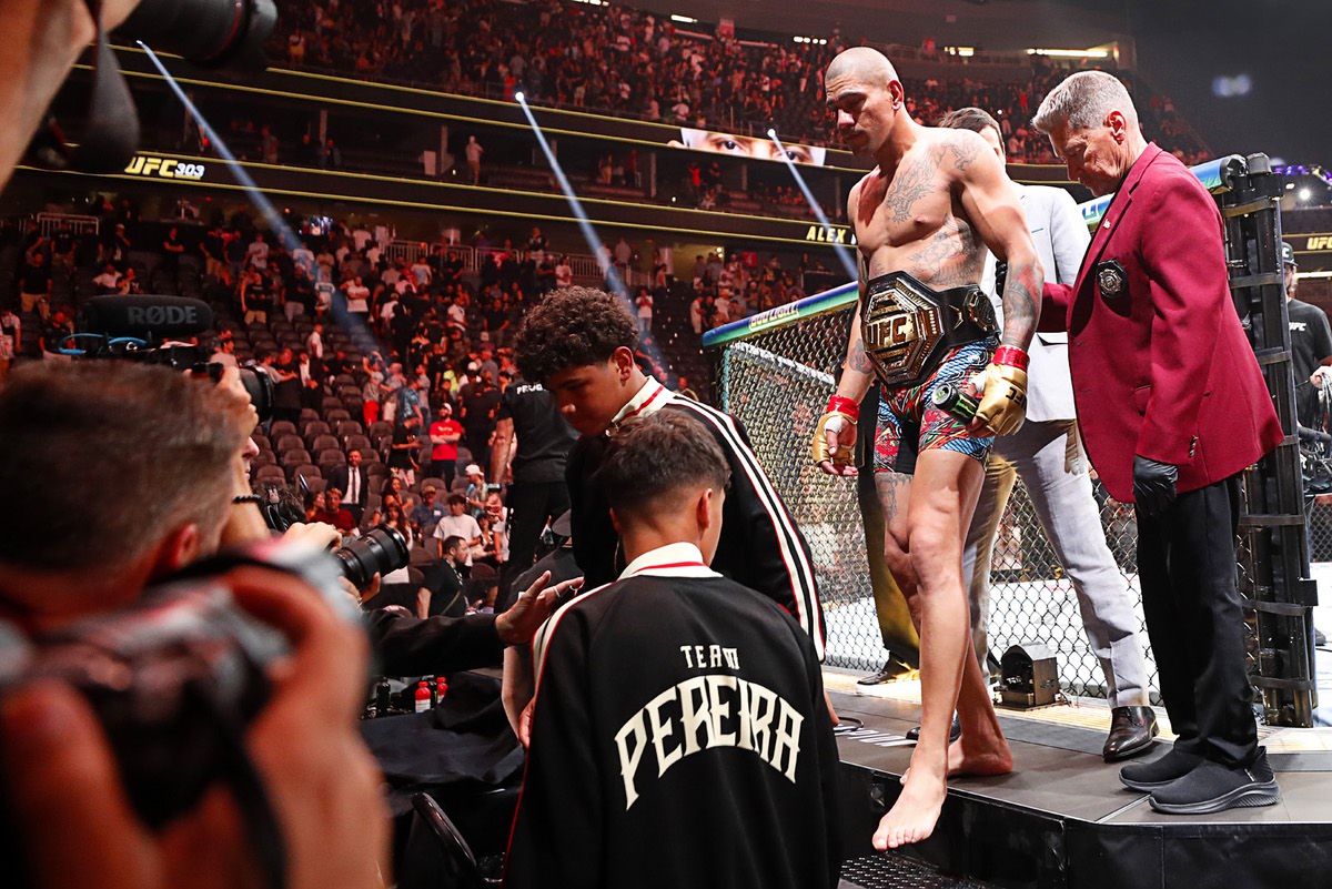 Could superstar champion Alex Pereira meet his match at UFC 313?