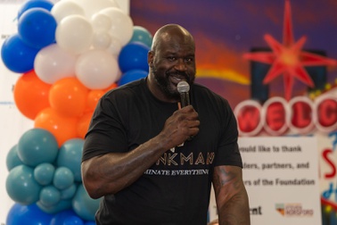 Shaq unveils youth center