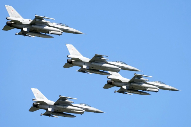 F-16 Fighter Jets