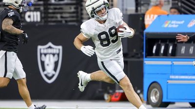 Bowers’ historic early-season breakout is just the beginning for Raiders TE