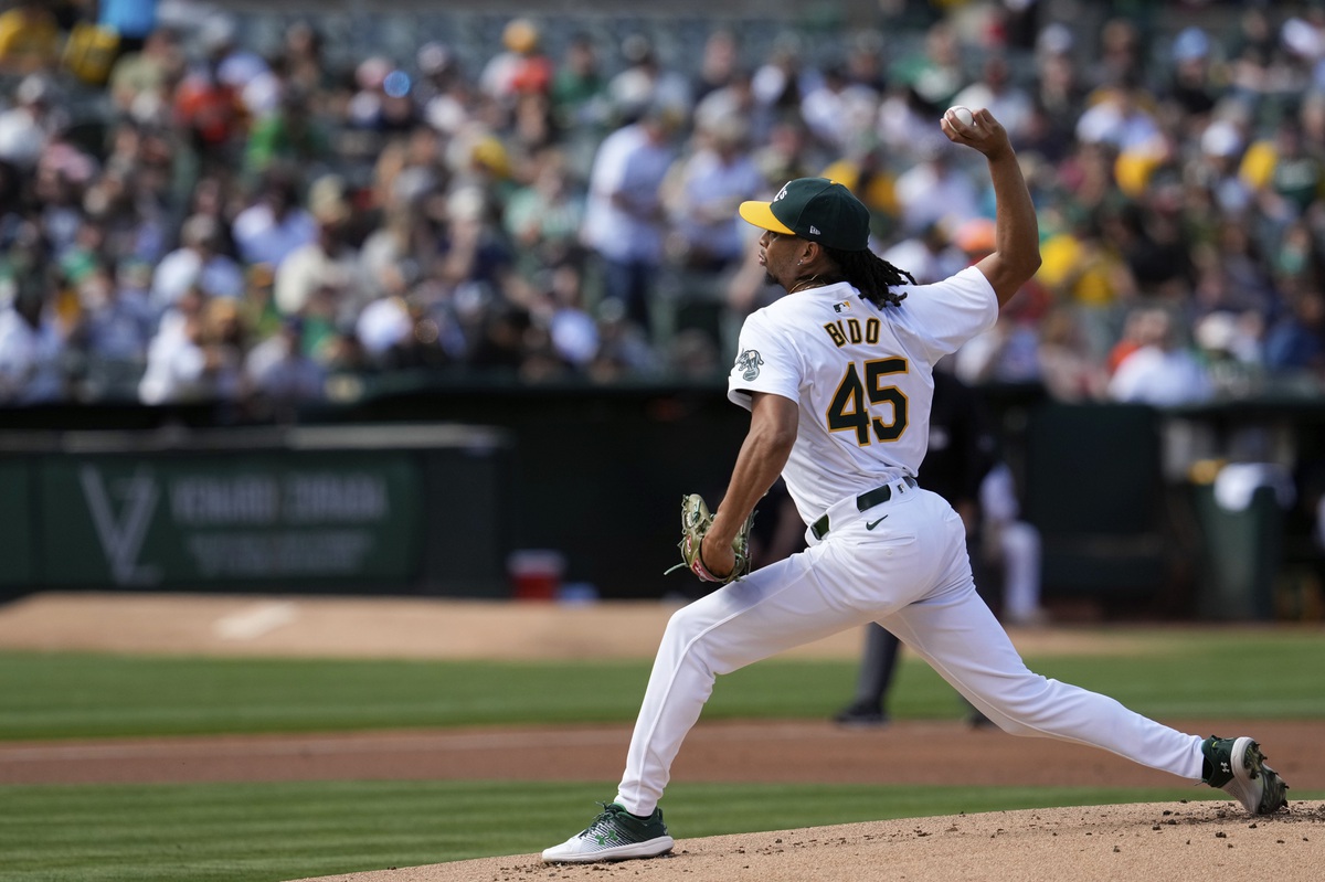 Oakland A's take Bay Bridge Series game 20 against Giants ahead of