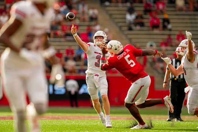 Matthew Sluka UNLV football at Houston