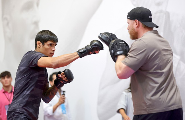 UFC 306 Open Workouts