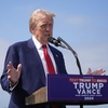 Photo: Republican presidential nominee former President D