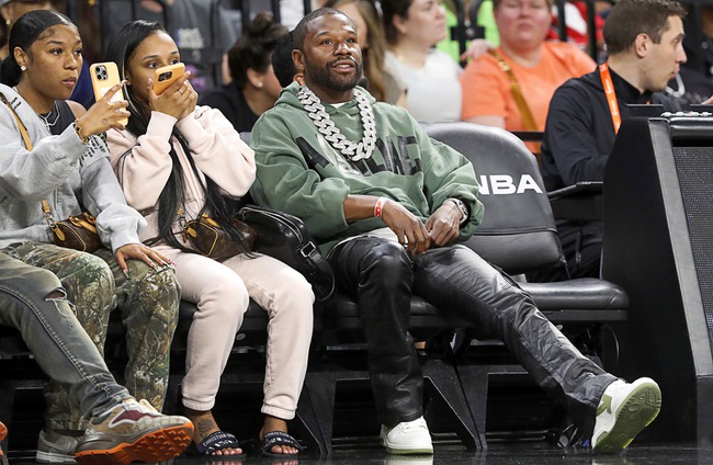 Unbeaten Floyd Mayweather says he will return to pro boxing 9 years ...