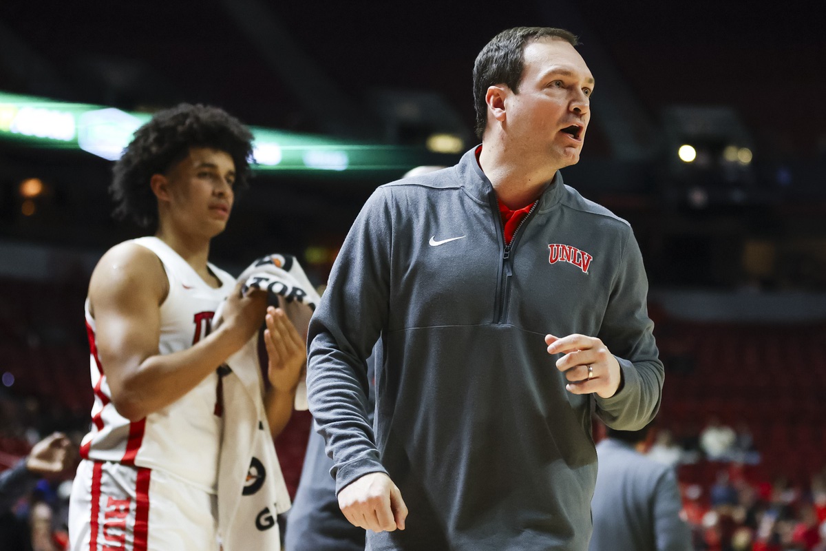 Game day: UNLV basketball heads north for rivalry showdown at UNR